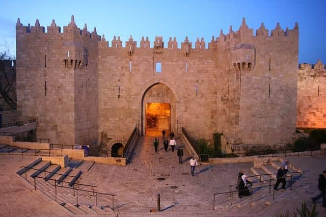 les portes de la vieille ville de Jérusalem